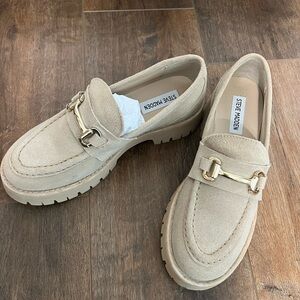 Steve Madden Cream Loafers with Gold Accent